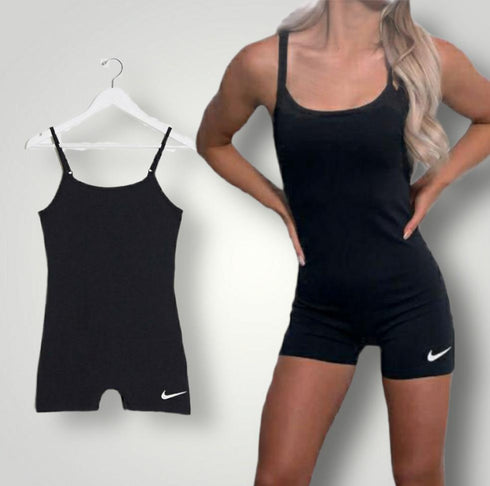 Nike Swoosh unitard in black נייקי אוברול סווש בשחור